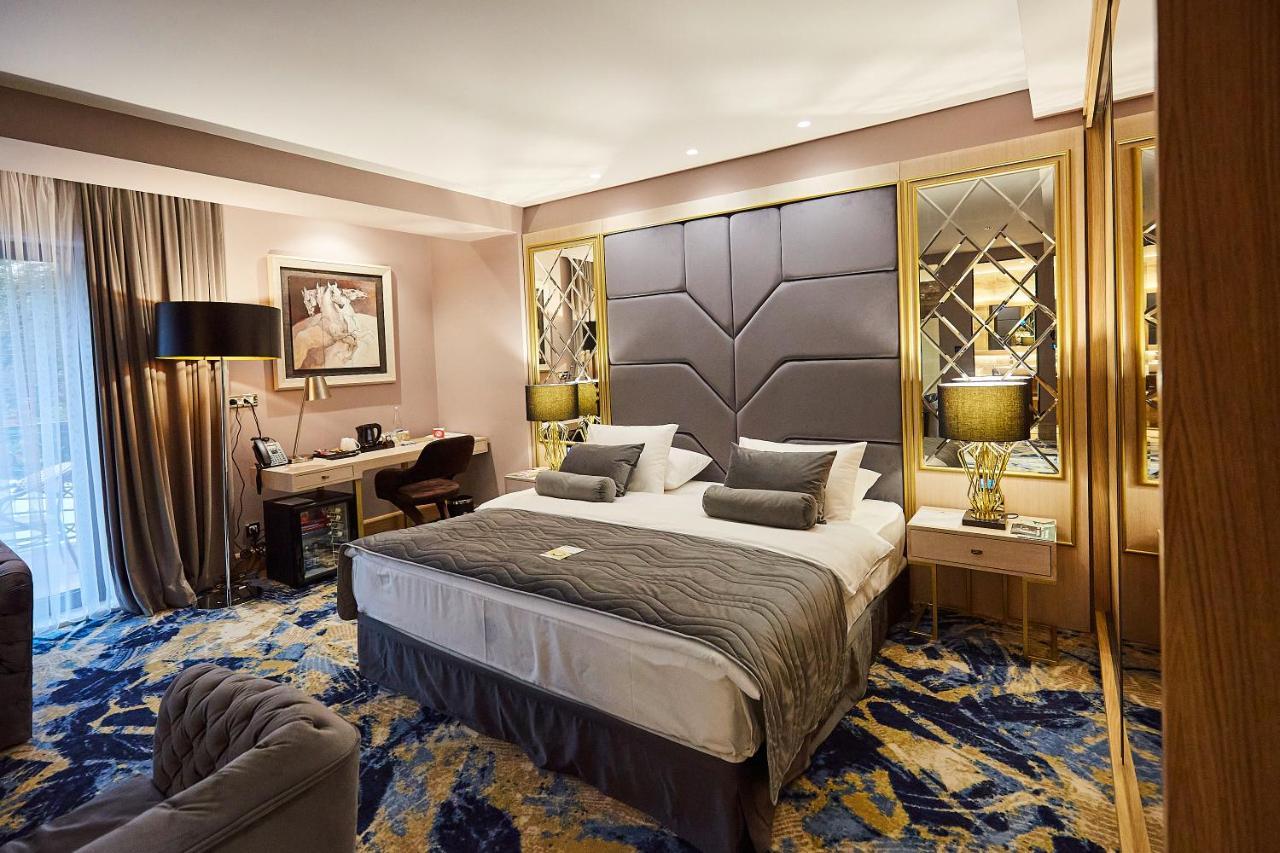 A Hoteli - Hotel Park วรินรัชกา บานยา ภายนอก รูปภาพ A bedroom at the hotel